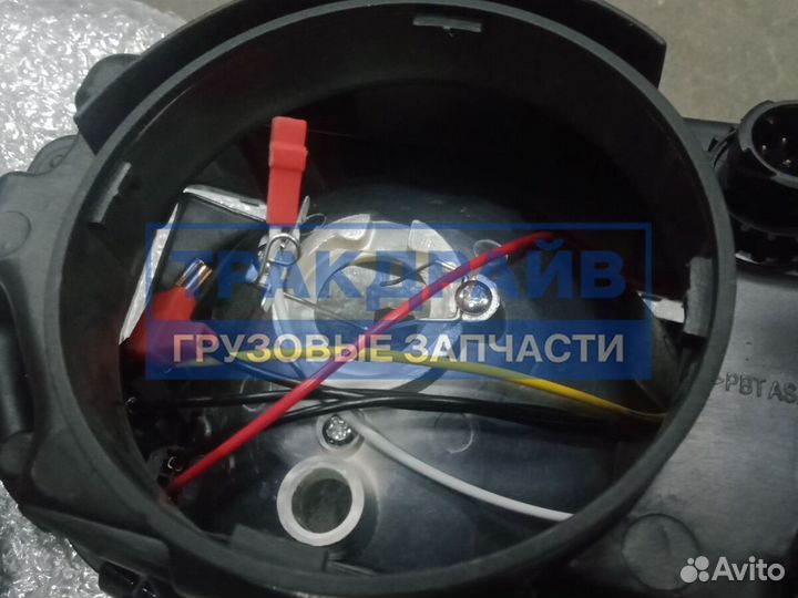 Фара левая прямоугольная Mercedes Actros MP2 MP3 Axor