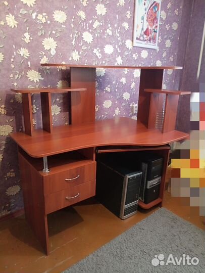 Компьютерный столик бу