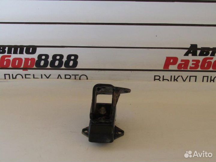 Опора двигателя Mitsubishi Pajero Sport 2011