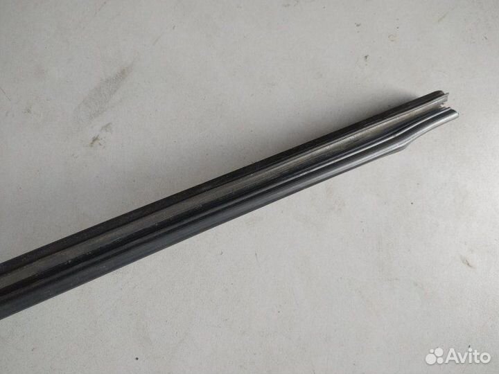 Молдинг стекла передний левый Lifan Breez 1.3