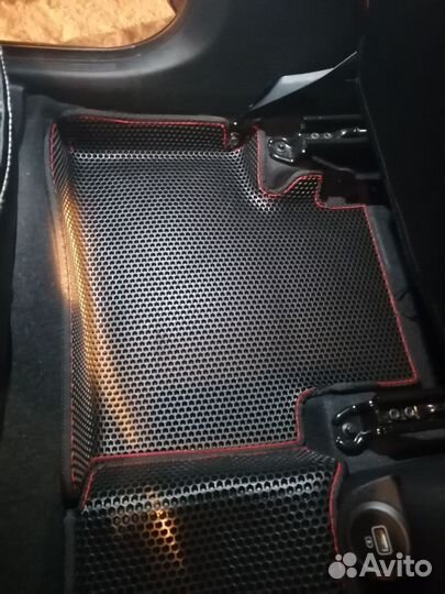 Эво коврики 3D с бортиками Qoros