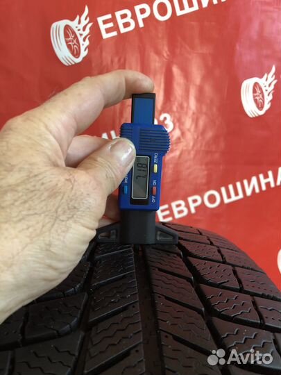 Michelin X-Ice 215/65 R16 98Q