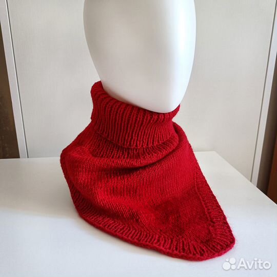 Снуд-уголок женский вязаный