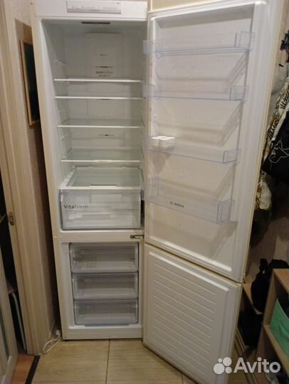 Продается холодильник bosch