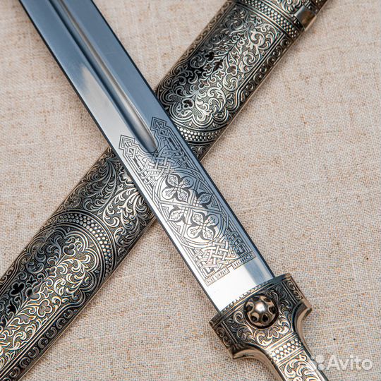 Кинжал кавказский сувенирный (ножны - мельхиор) 01