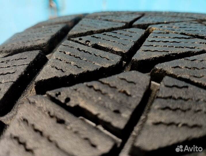 Bridgestone Blizzak DM-Z2 225/60 R17 99S