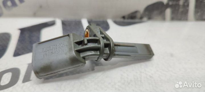 Датчик ABS задний левый Audi Q7 4LB BAR 13.07.2009