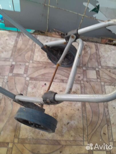 Тележка.Надо отремонтировать.Торг