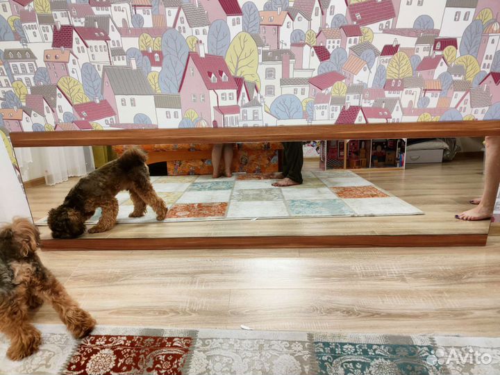 Зеркало настенное