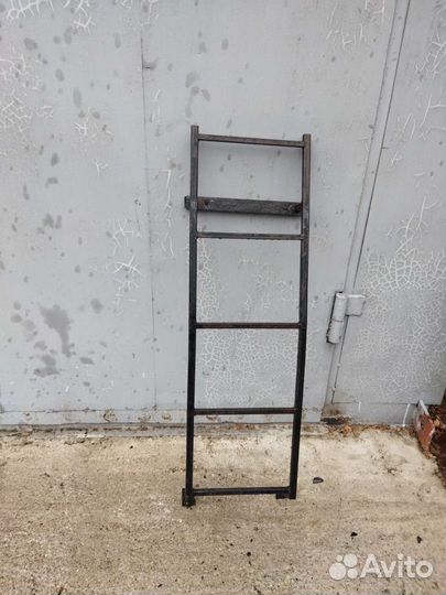 Лестница на крышу на УАЗ Патриот