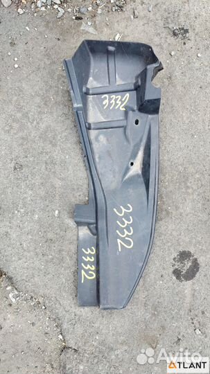 Подкрылок задний левый nissan leaf