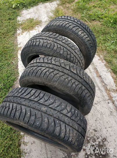 Bridgestone Ice Cruiser 7000 205/55 R16