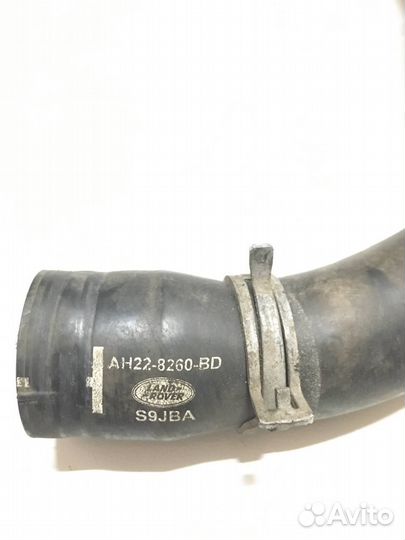 Патрубок охлаждения