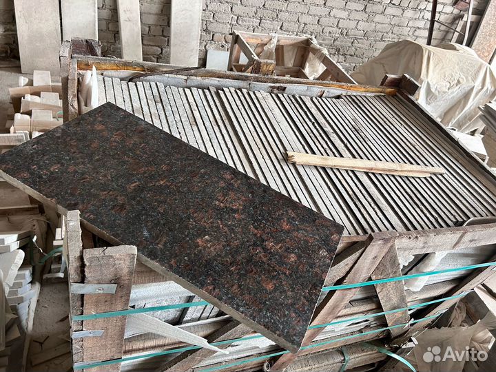 Гранитная плитка гранит и слэбы от производителя