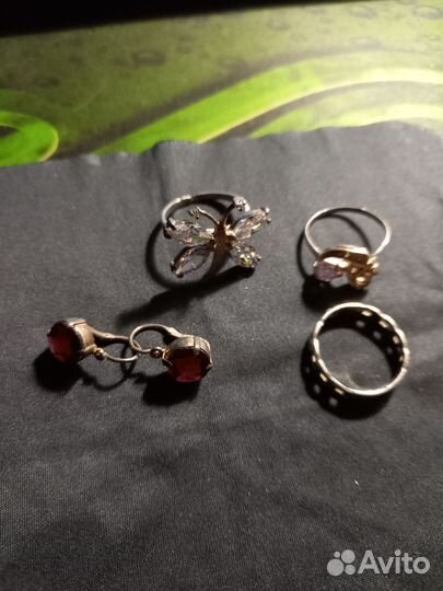 Серьги и кольца из серебра