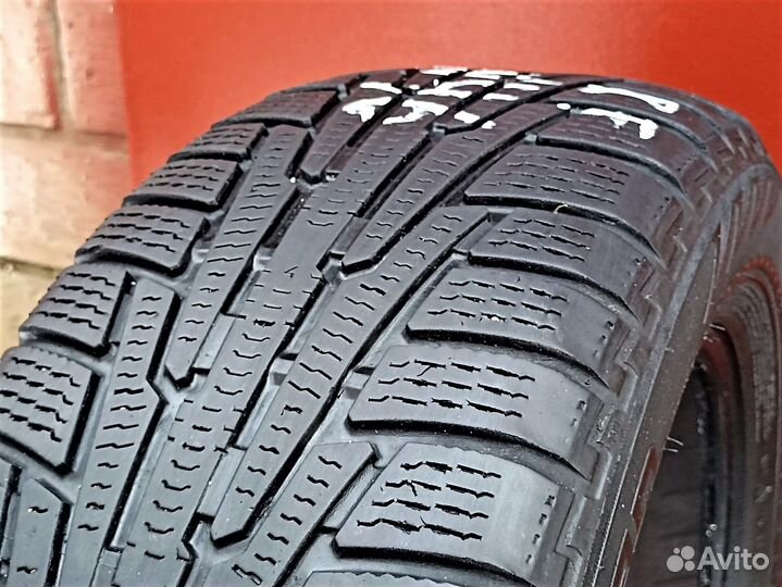 Nokian Tyres Hakkapeliitta R SUV 225/60 R17 99R