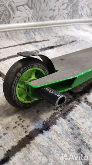 Трюковой самокат mongoose