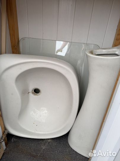 Раковина и пьедестал