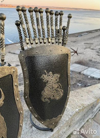 Щит подарочный/ подставка под шампуры