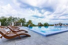 2-к. квартира, 50 м², 3/17 эт.