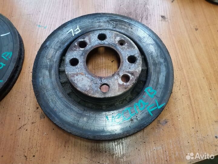 Диск тормозной передний Opel Vectra B