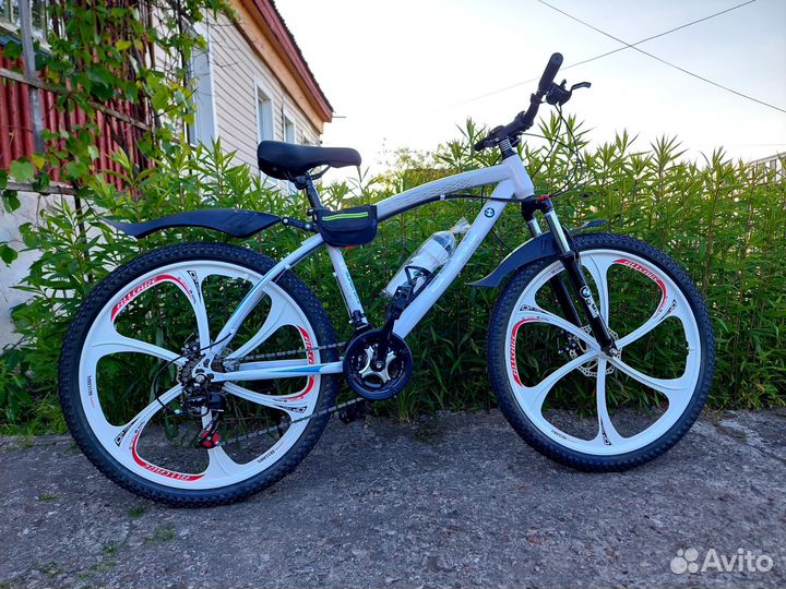 Велосипед новый BMW