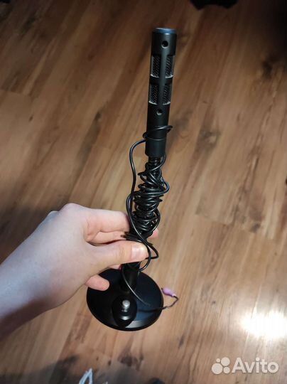 Микрофон настольный. Проводной