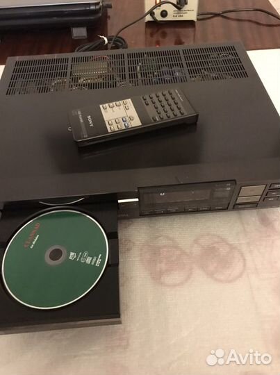 Cd проигрыватель Sony cdp-520es
