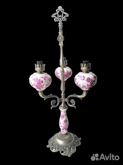 Большая настольная лампа из фарфора. Антиквариат