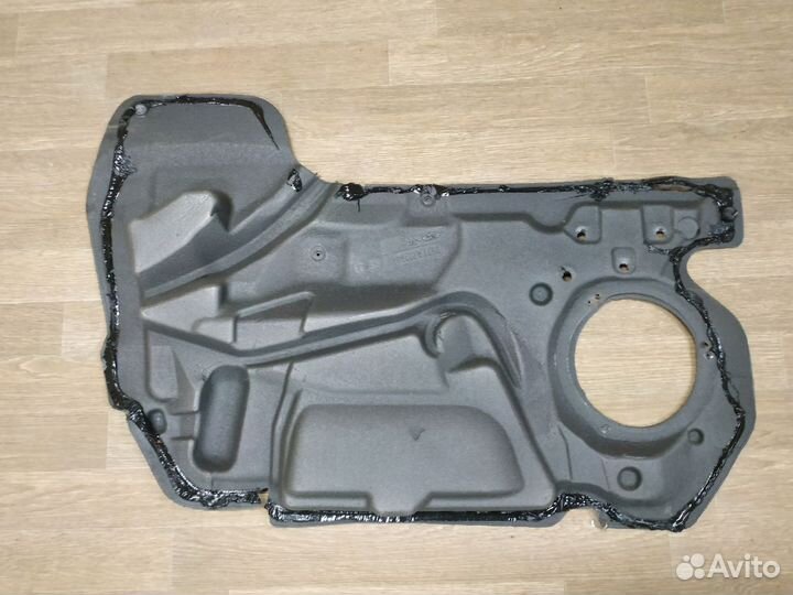 Шумоизоляция двери передней правой Ford Mondeo 4