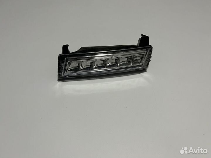 Левый ходовой огонь Mercedes GLK x204 ML W164