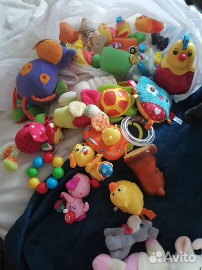 Игрушки резиновые, механические