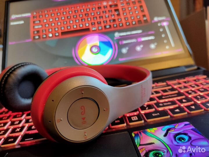 Беспроводные накладные наушники