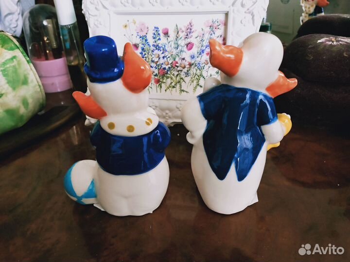 Дети на заборчике