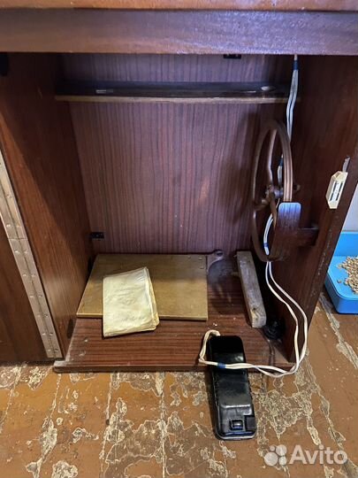 Швейная машина Чайка 3