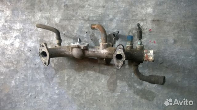 Nissan Maxima A33 1999-2006 патрубок охлаждения