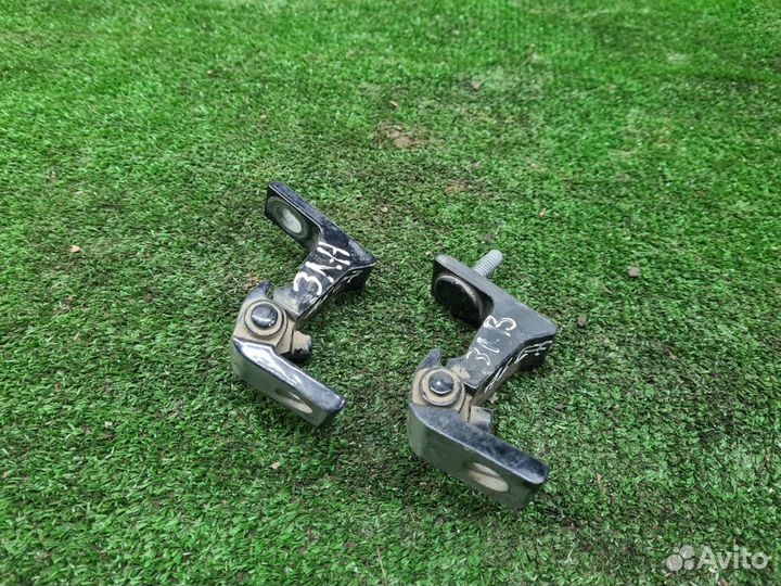 Петля двери задняя левая Audi A6 C7