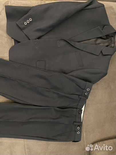 Школьный костюм