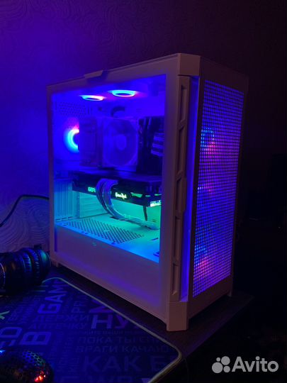 Cougar airface pro rgb white