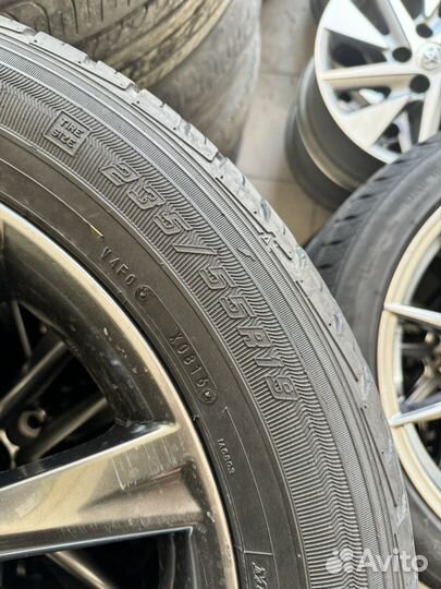 Goodyear Eagle HP Ultra Plus 235/55 R19