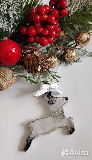 Новогодние игрушки из эпоксидной смолы