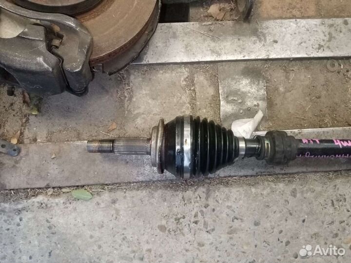 Привод правый Toyota Rav4 2.4