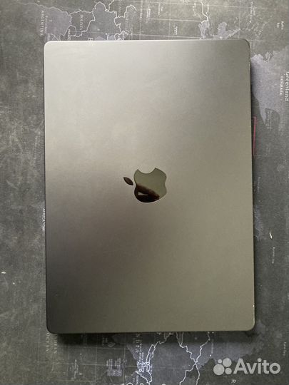 Macbook pro 14 m3pro 18 512