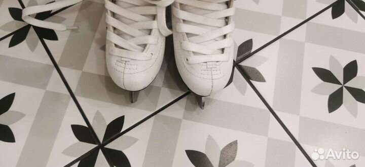 Коньки 0xelo 27