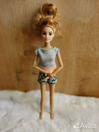 Кукла Барби йога