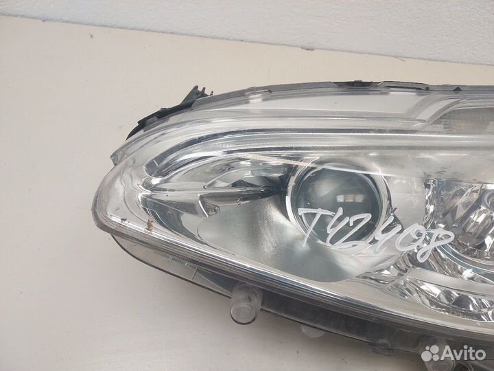 Фара (передняя) Peugeot 208, 2012