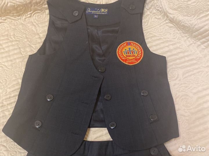 Школьная форма для девочки 32размер