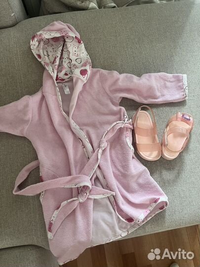 Халат и тапочки