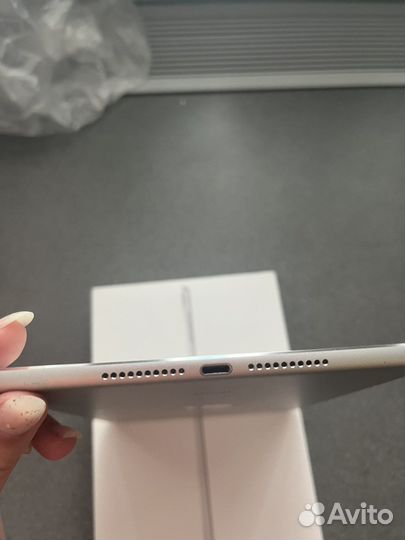 iPad mini 4 128gb
