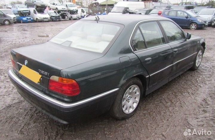 Разбор на запчасти BMW 7 E38